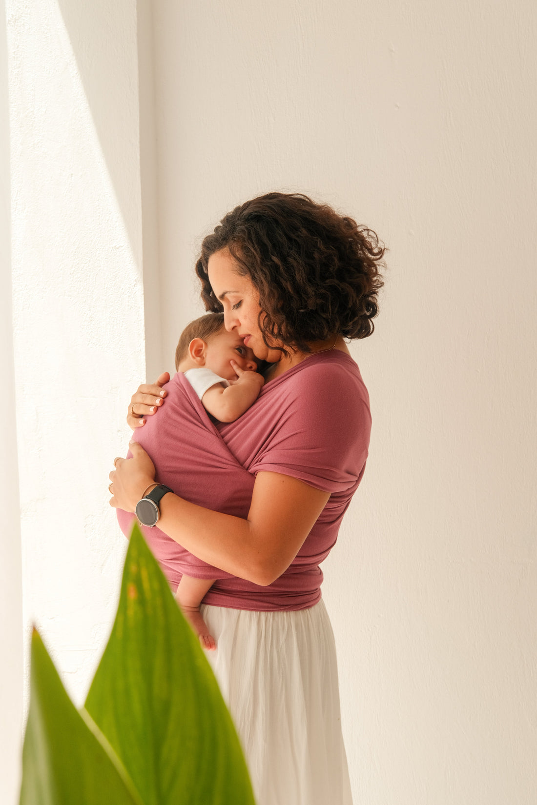 The Gentle Art of Babywearing: Why Being Close Matters More Than We Think